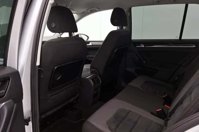 Volkswagen Golf (2020) thumbnail 26