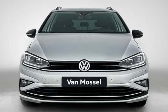 Volkswagen Golf (2020) thumbnail 5