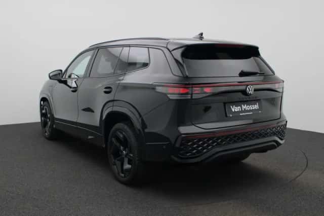 Volkswagen Tayron (2025) thumbnail 2