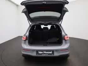 Volkswagen Golf (2025) thumbnail 11