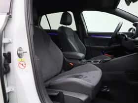Volkswagen Golf (2025) thumbnail 39
