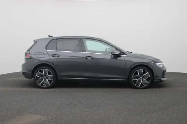 Volkswagen Golf (2025) thumbnail 6