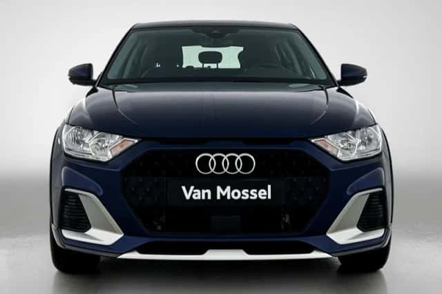 Audi A1 (2023) thumbnail 2