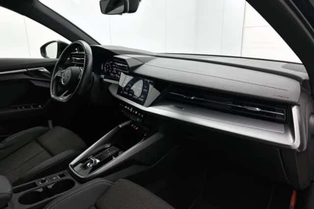 Audi A3 (2021) thumbnail 17