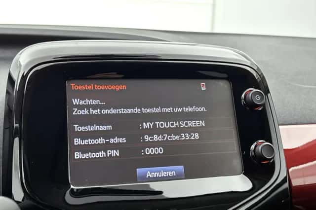 Toyota Aygo (2017) thumbnail 12