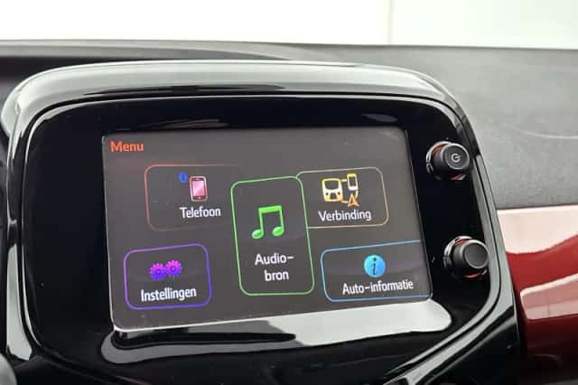 Toyota Aygo (2017) thumbnail 27