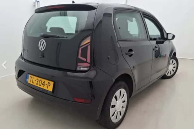 Volkswagen Up! (2018) thumbnail 2