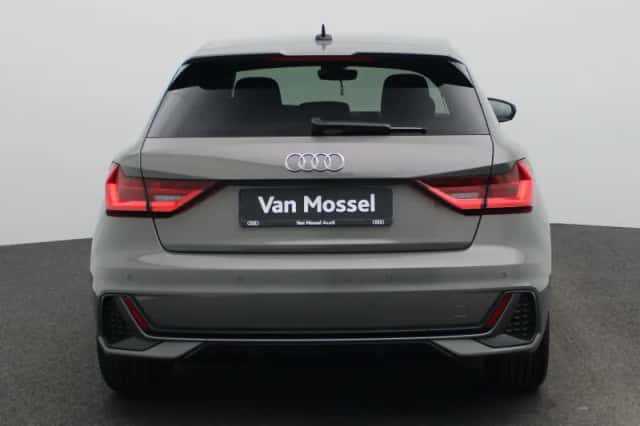 Audi A1 (2025) thumbnail 8