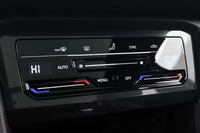 Volkswagen Tiguan (2022) thumbnail 16