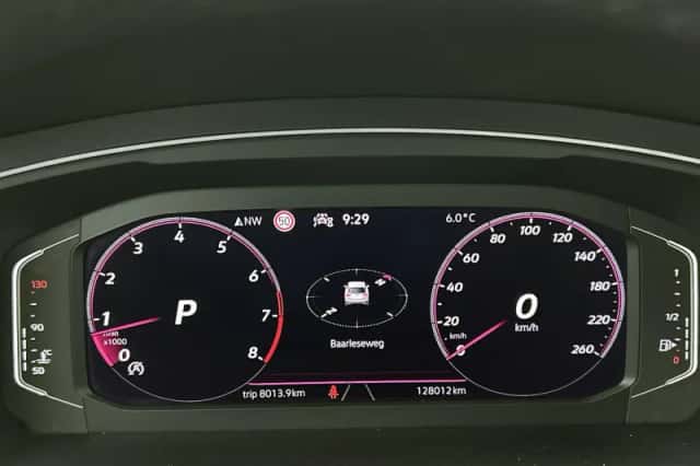 Volkswagen Tiguan (2022) thumbnail 18