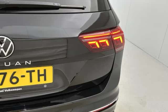 Volkswagen Tiguan (2022) thumbnail 21