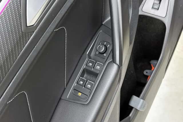 Volkswagen Tiguan (2022) thumbnail 31