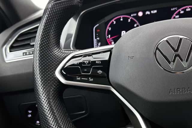 Volkswagen Tiguan (2022) thumbnail 6