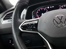 Volkswagen Tiguan (2022) thumbnail 6
