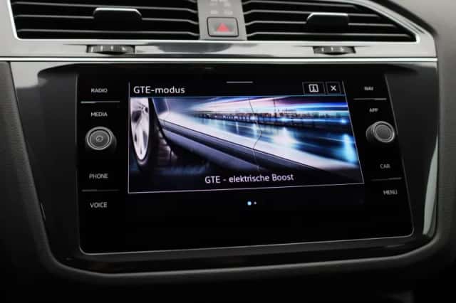 Volkswagen Tiguan (2022) thumbnail 33