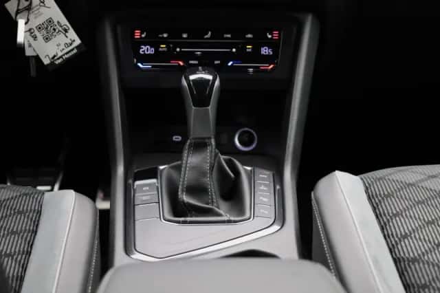 Volkswagen Tiguan (2022) thumbnail 10