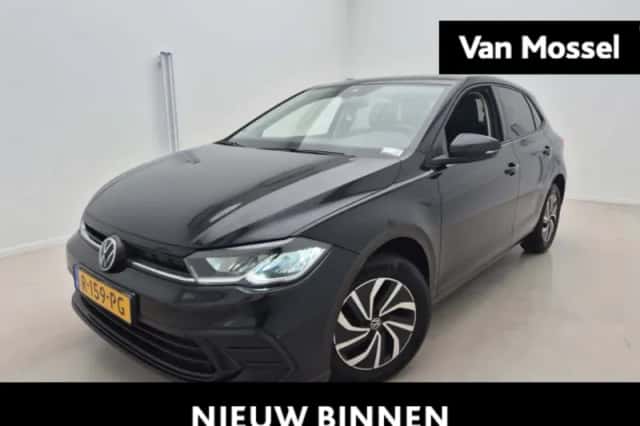 Volkswagen Polo (2022) thumbnail 1