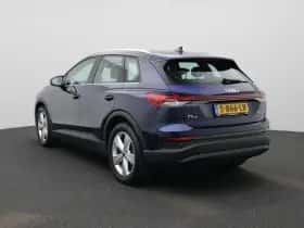 Audi Q4 e-tron (2023) thumbnail 3