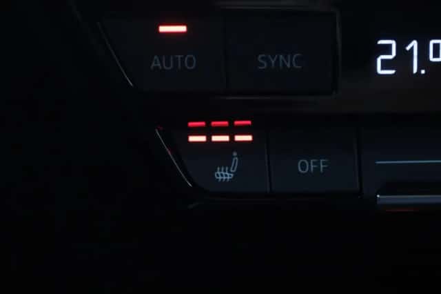 Audi Q4 e-tron (2023) thumbnail 25