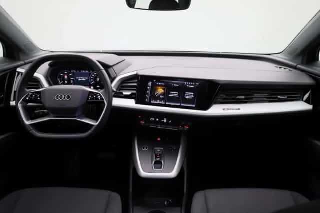 Audi Q4 e-tron (2023) thumbnail 38