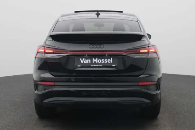 Audi Q4 (2025) thumbnail 5