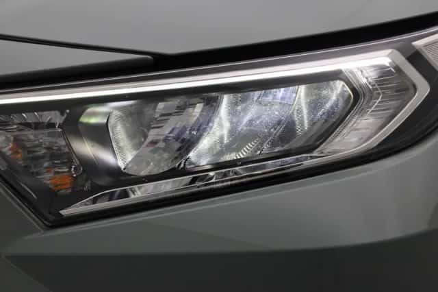Toyota RAV4 (2023) thumbnail 13