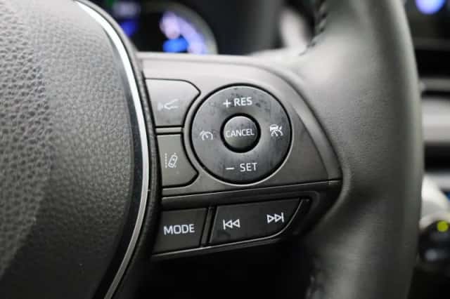 Toyota RAV4 (2023) thumbnail 15