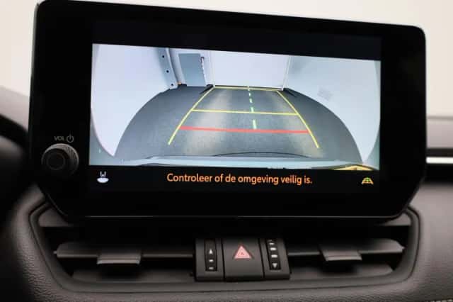 Toyota RAV4 (2023) thumbnail 24