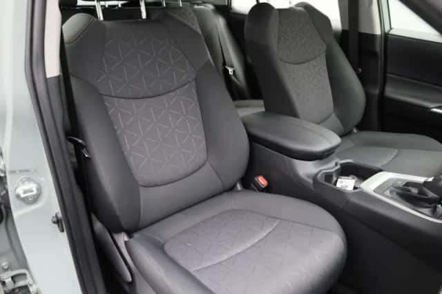 Toyota RAV4 (2023) thumbnail 31