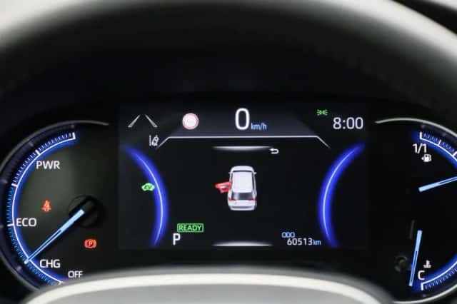 Toyota RAV4 (2023) thumbnail 8