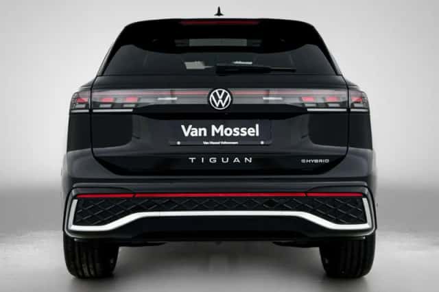 Volkswagen Tiguan (2025) thumbnail 3
