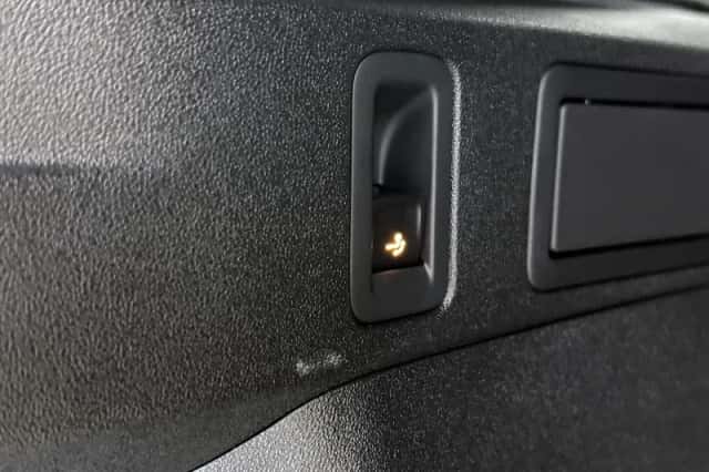 Volkswagen Tiguan (2025) thumbnail 25