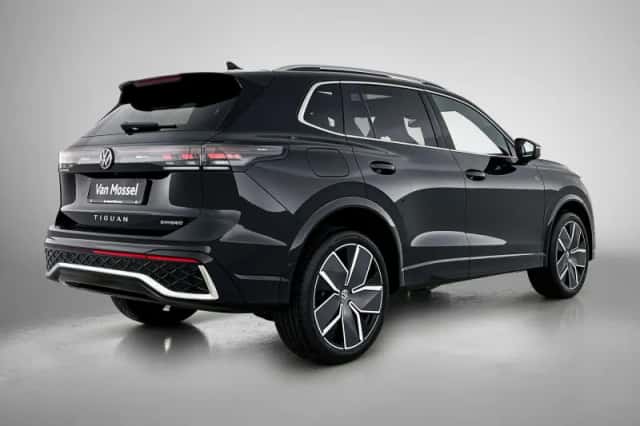 Volkswagen Tiguan (2025) thumbnail 4