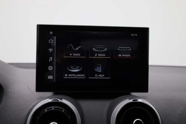 Audi Q2 (2025) thumbnail 16