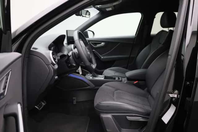Audi Q2 (2025) thumbnail 9