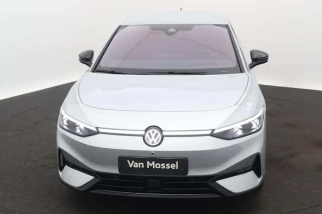 Volkswagen ID.7 (2025) thumbnail 5