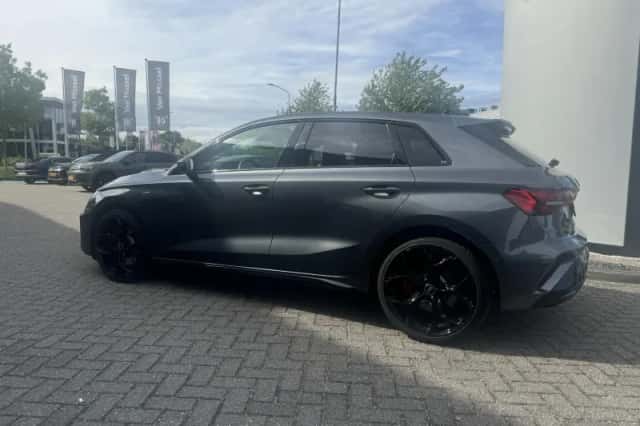 Audi A3 (2025) thumbnail 2