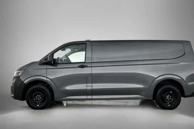 Volkswagen E-Transporter (2026) thumbnail 2