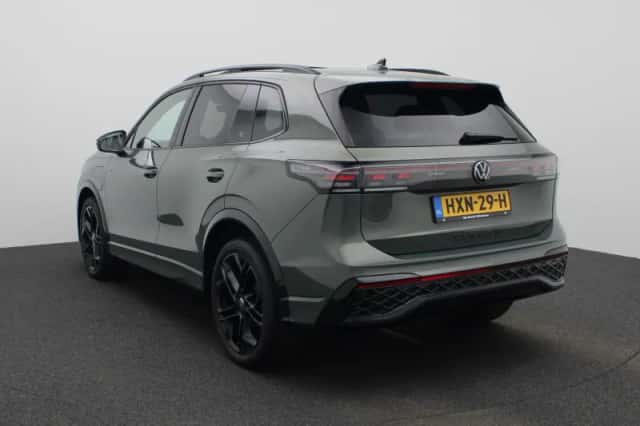 Volkswagen Tiguan (2025) thumbnail 2