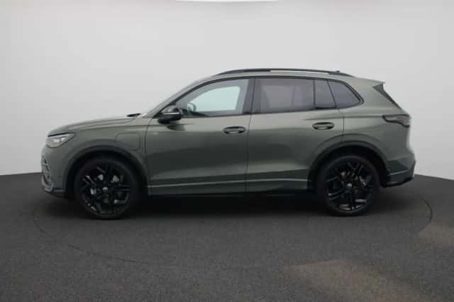 Volkswagen Tiguan (2025) thumbnail 4