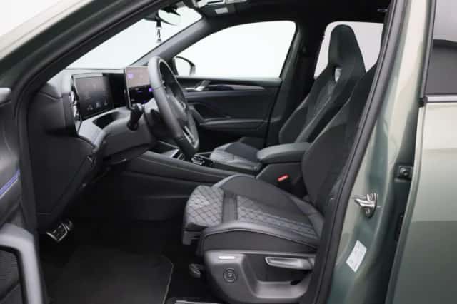 Volkswagen Tiguan (2025) thumbnail 9