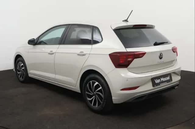 Volkswagen Polo (2024) thumbnail 4