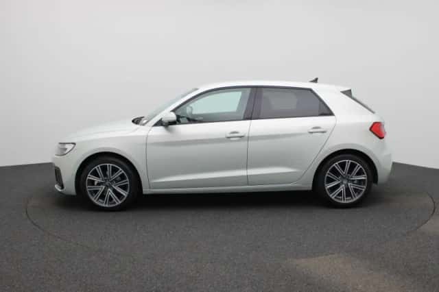 Audi A1 (2025) thumbnail 4