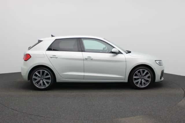 Audi A1 (2025) thumbnail 6