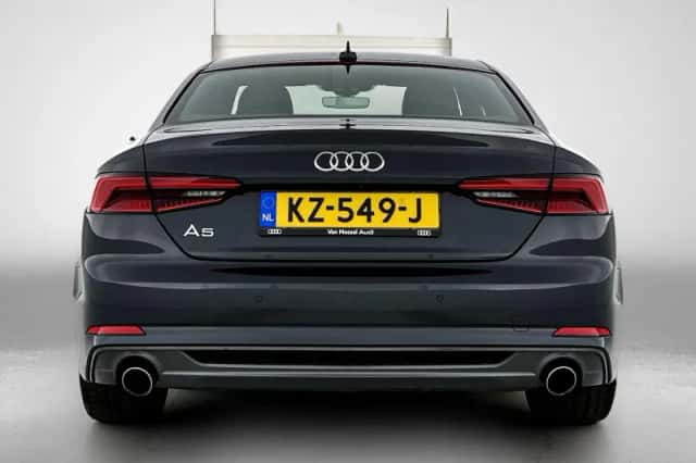 Audi A5 (2017) thumbnail 3