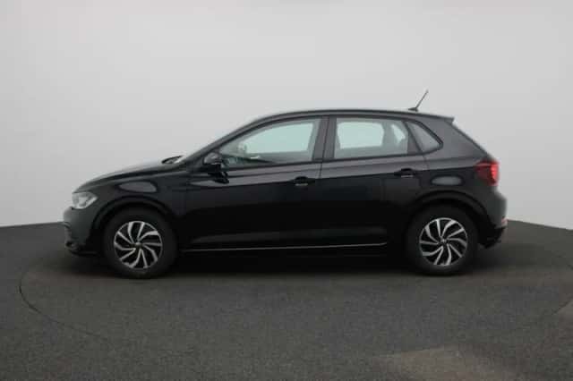 Volkswagen Polo (2022) thumbnail 4