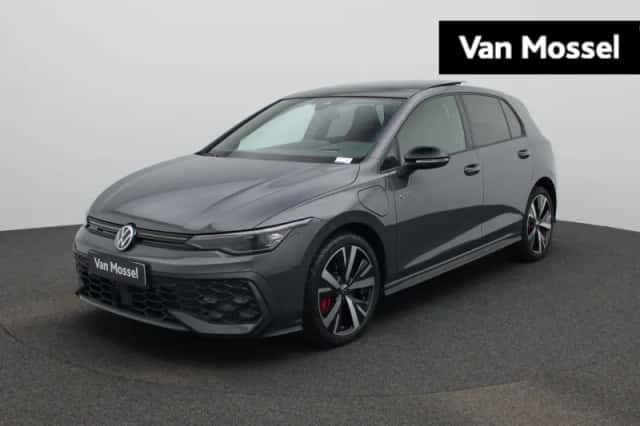 Volkswagen Golf (2025) thumbnail 1