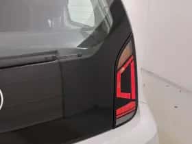 Volkswagen Up! (2021) thumbnail 17