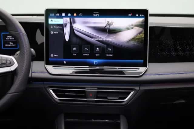 Volkswagen Tiguan (2025) thumbnail 8