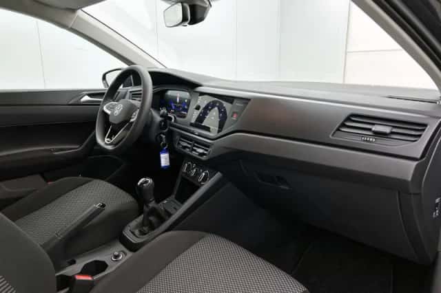 Volkswagen Polo (2024) thumbnail 18